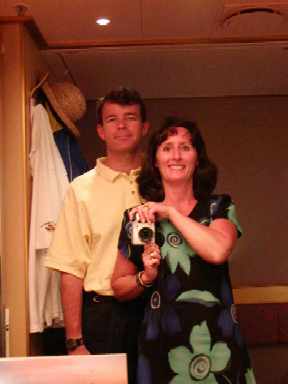 Cruise_2002_Eric_Lunn_selfportrait.jpg (10188 bytes)