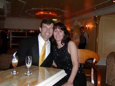 Cruise_2002_Eric_Lynn_formal1.jpg (11235 bytes)